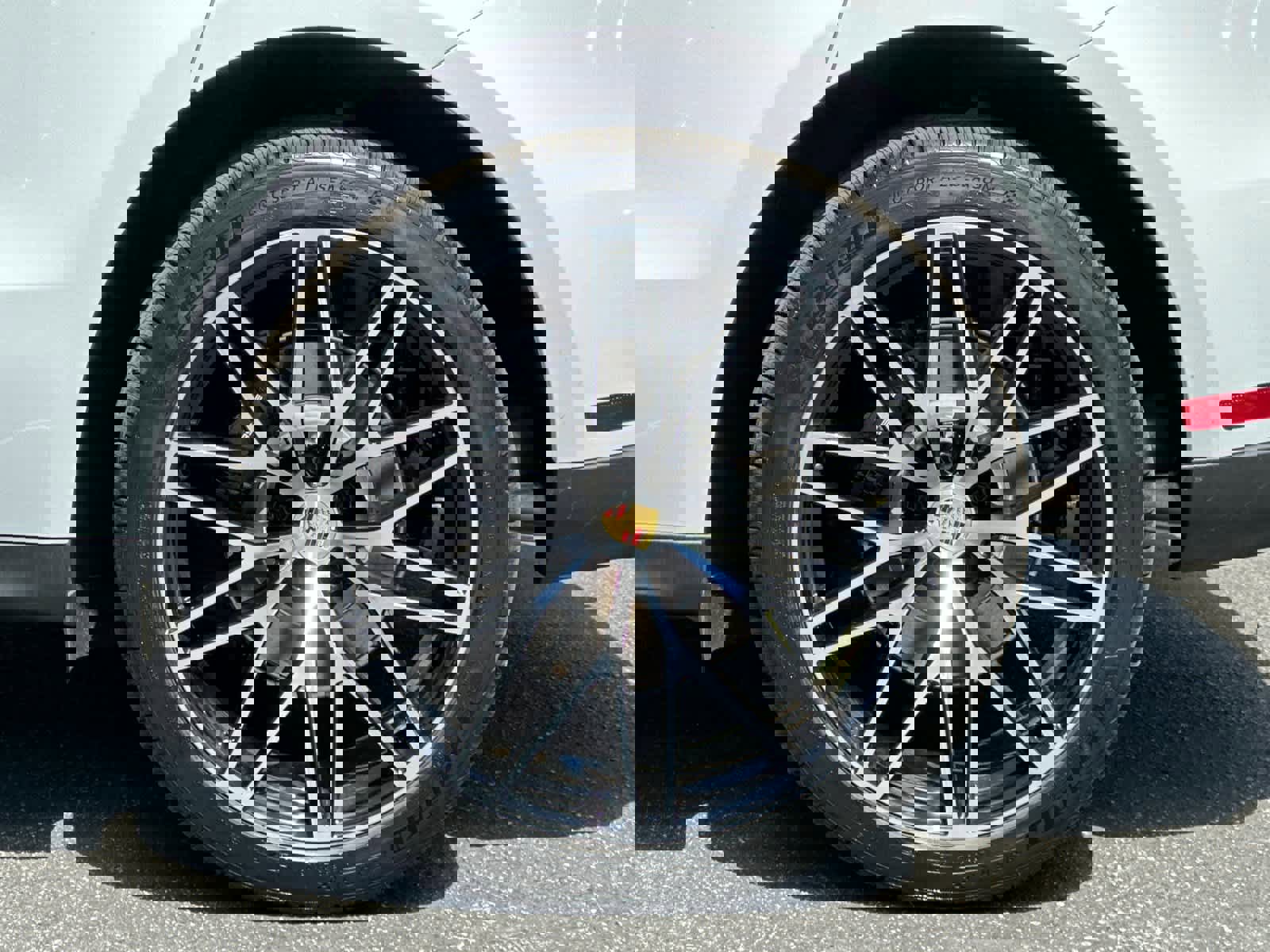 New 2026 Porsche Macan AWD/4WD image 31