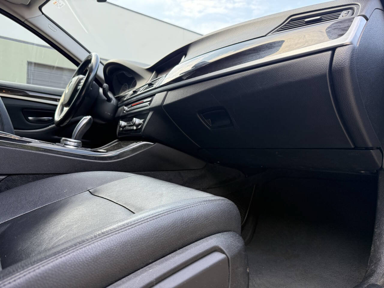 Used 2015 BMW 528i Sedan RWD image 21