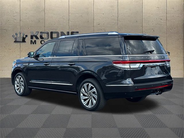 Used 2022 Lincoln Navigator L Reserve image 5