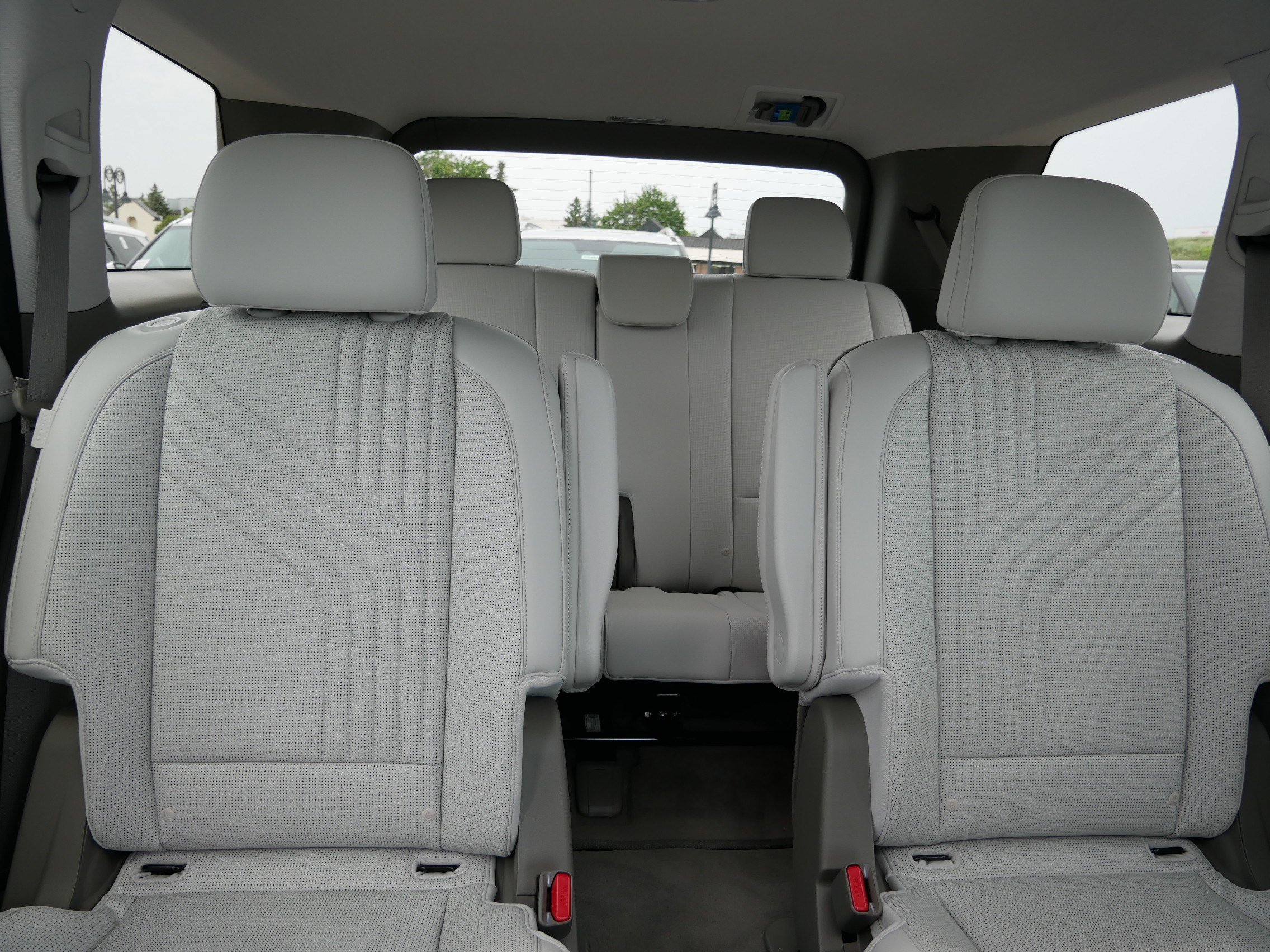 Certified 2026 Hyundai Palisade SEL Premium AWD/4WD image 13