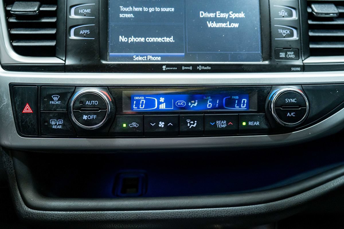 Used 2018 Toyota Highlander SE AWD/4WD image 7