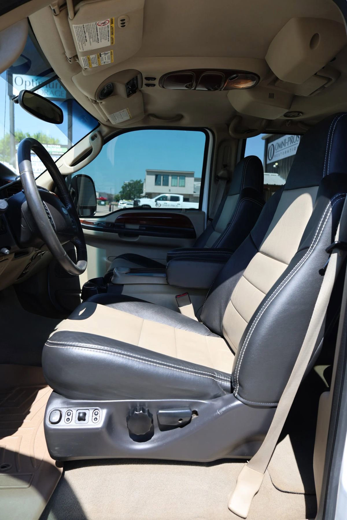 Used 2005 Ford Excursion Eddie Bauer AWD/4WD image 24