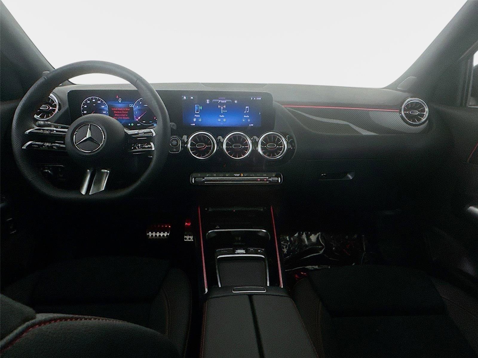 Certified 2025 Mercedes-Benz GLA 250 4MATIC image 27