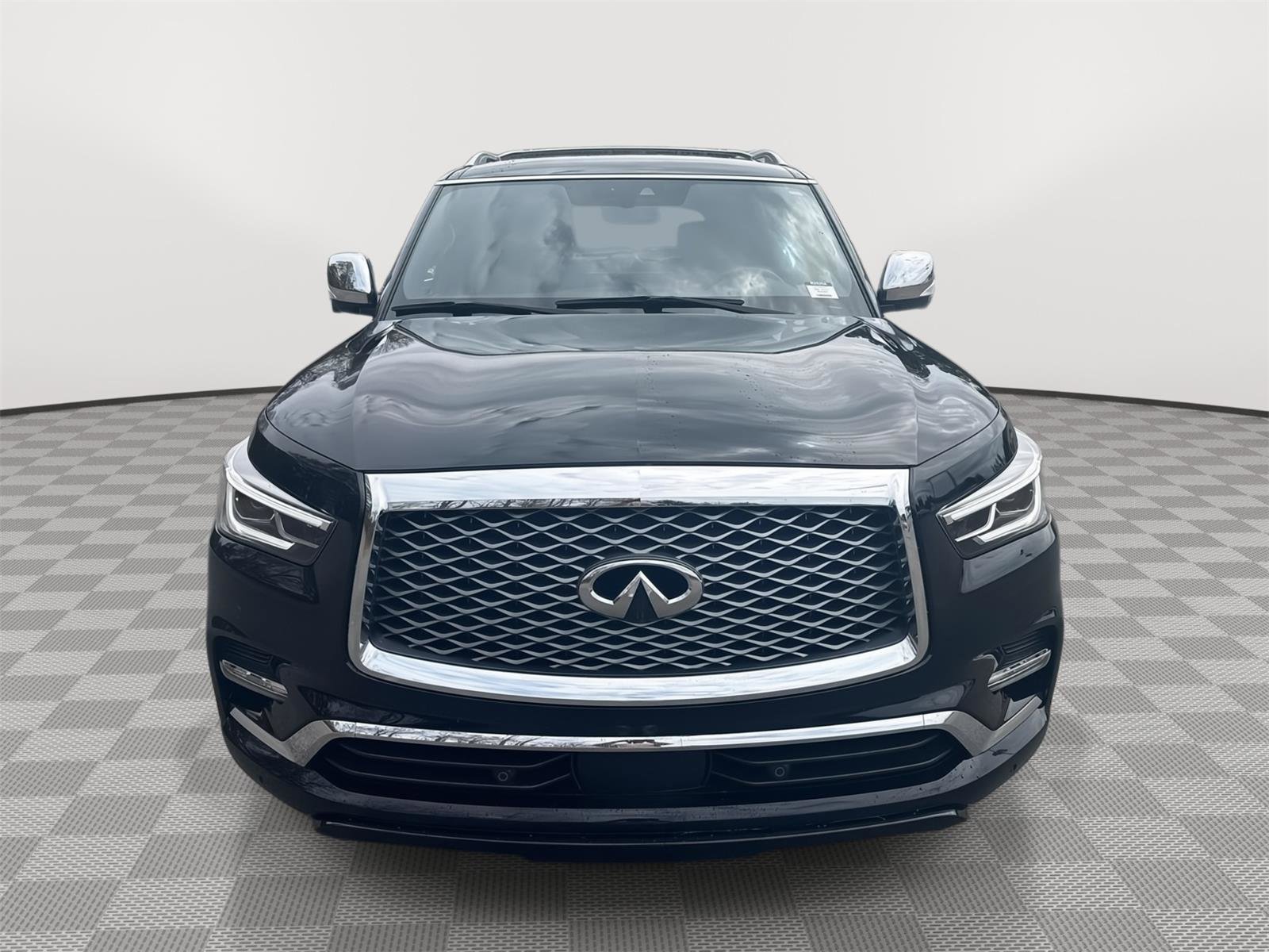 Used 2023 INFINITI QX80 Sensory w/ Cargo Package AWD/4WD image 3