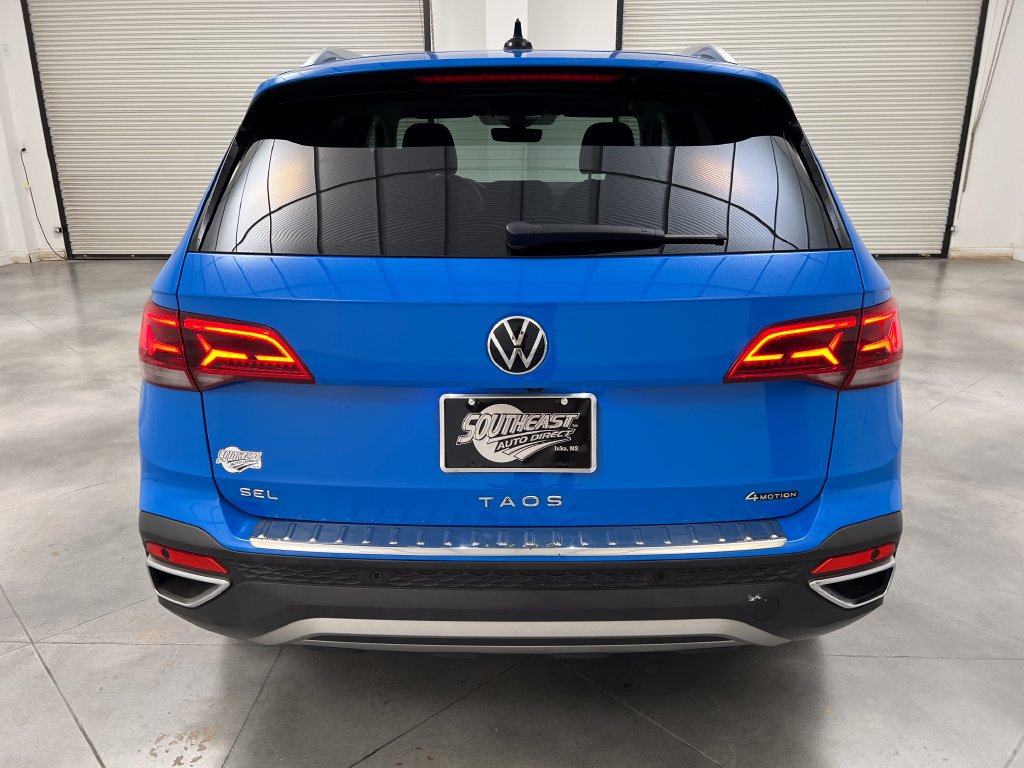 Used 2022 Volkswagen Taos SEL w/ Panoramic Sunroof Package AWD/4WD image 8