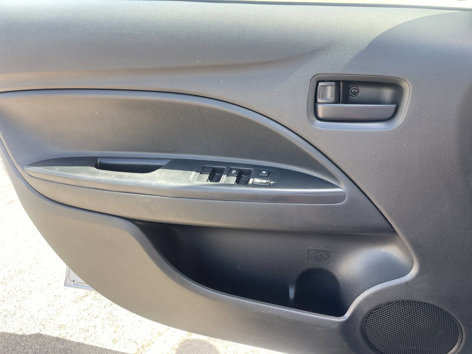 Used 2024 Mitsubishi Mirage ES FWD image 12