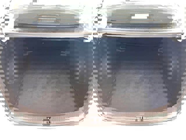 Used 2024 Toyota Corolla LE image 7