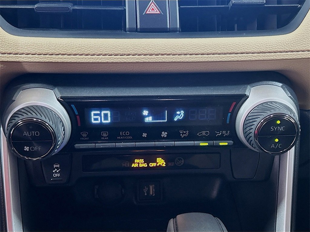 Used 2025 Toyota RAV4 XLE image 13