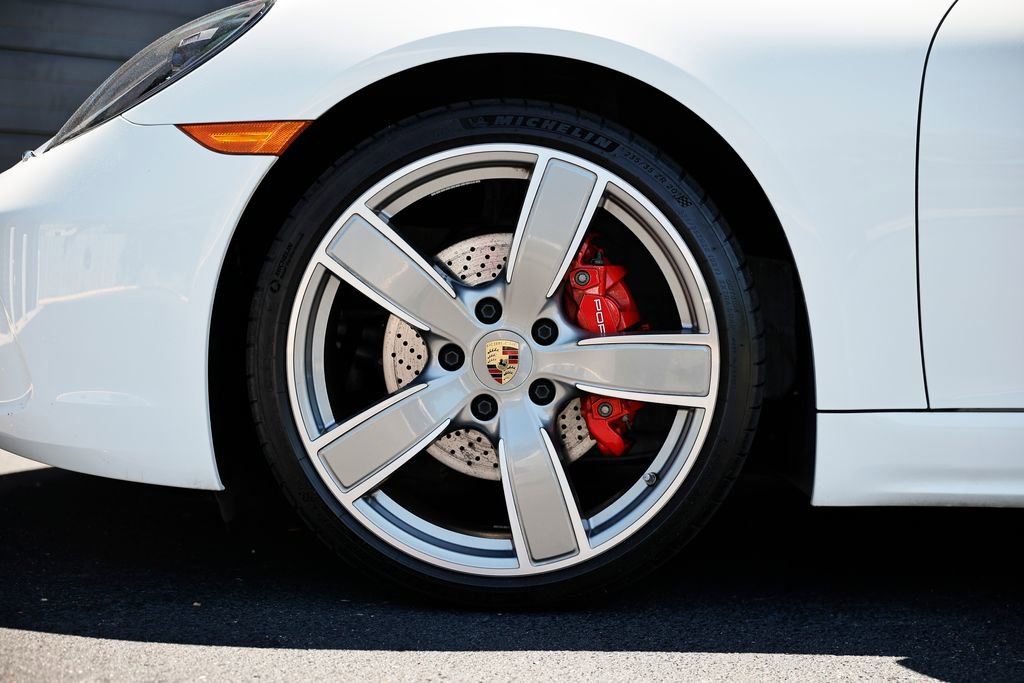 Used 2025 Porsche 718 Boxster S RWD image 9
