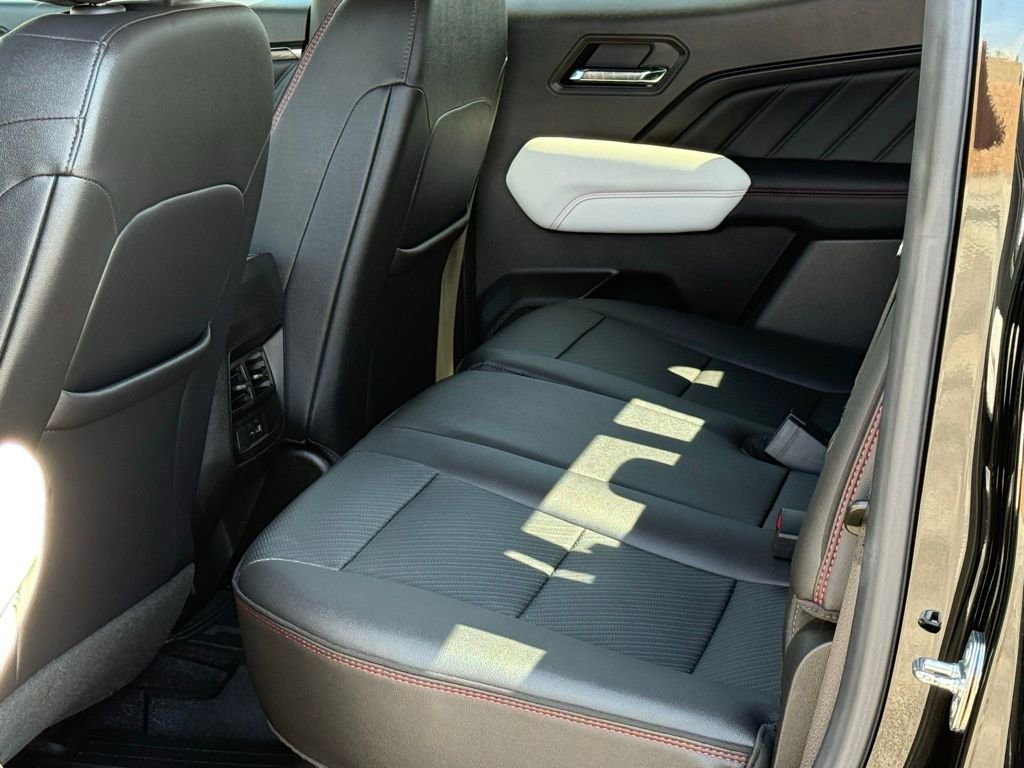 Used 2023 GMC Canyon AT4X AWD/4WD image 8