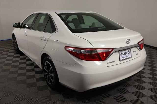 Used 2015 Toyota Camry LE FWD image 6