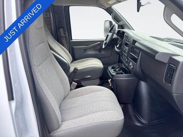New 2026 Chevrolet Express 4500 w/ Power Convenience Package RWD image 22