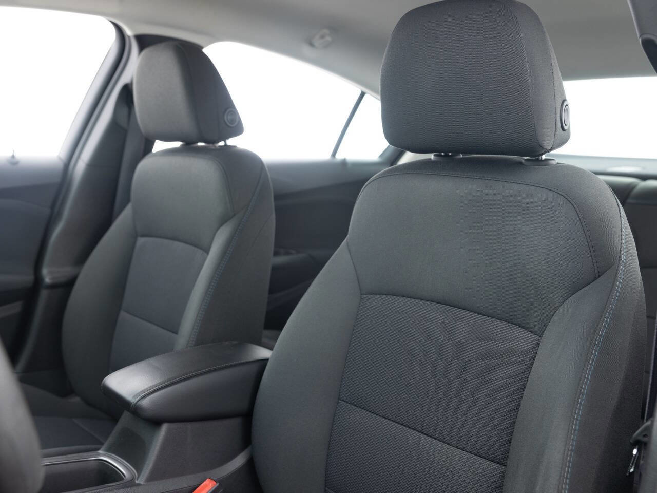 Used 2016 Chevrolet Cruze LT FWD image 22