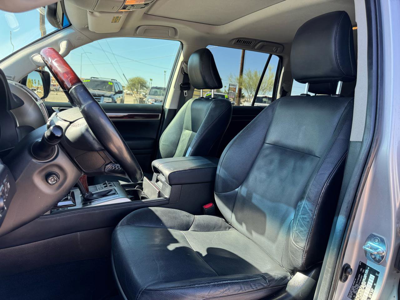 Used 2016 Lexus GX 460 w/ Premium Package image 28