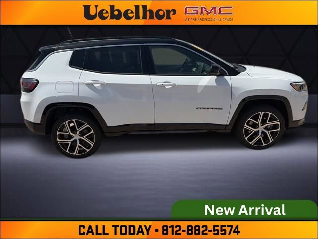 Used 2024 Jeep Compass Limited w/ Elite Group image 15