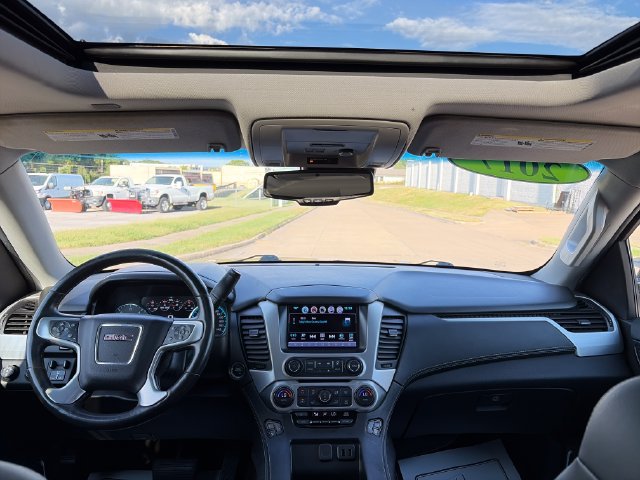 Used 2017 GMC Yukon SLT w/ Premium Edition AWD/4WD image 33