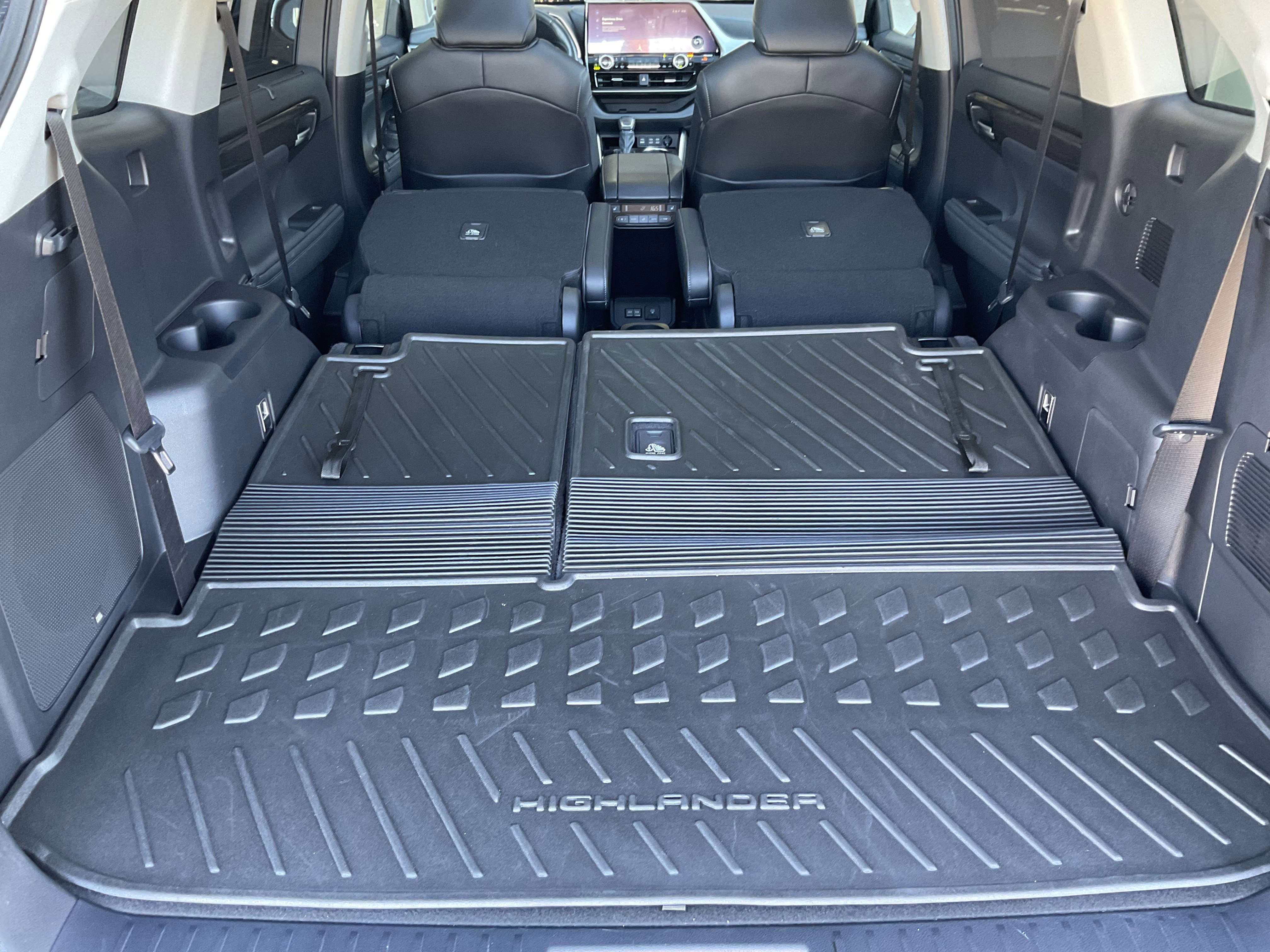 Used 2024 Toyota Highlander Platinum image 55