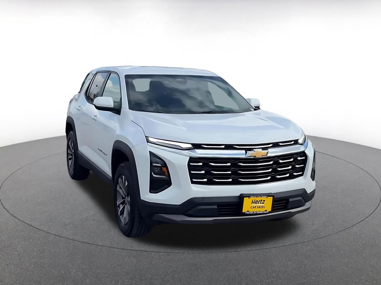 Used 2025 Chevrolet Equinox LT FWD image 3