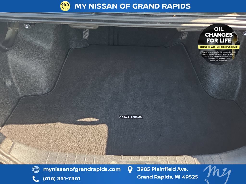 Used 2025 Nissan Altima 2.5 SV FWD image 22