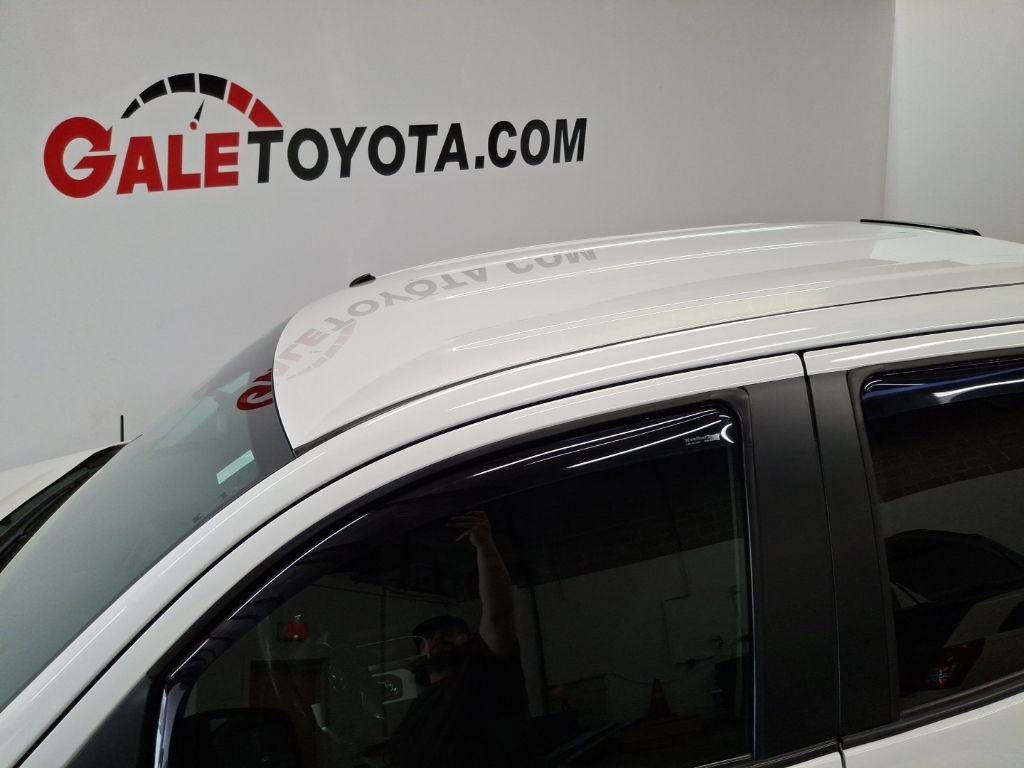 Used 2014 Toyota Tundra SR5 w/ TRD Off Road Package image 6