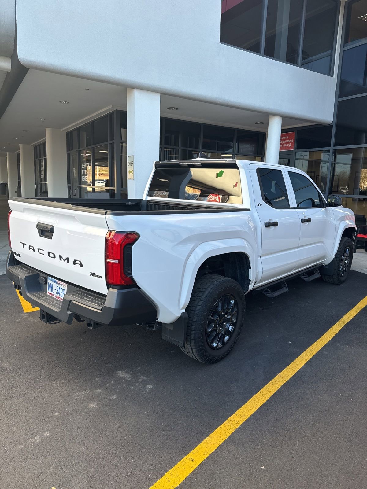 Used 2024 Toyota Tacoma SR image 7