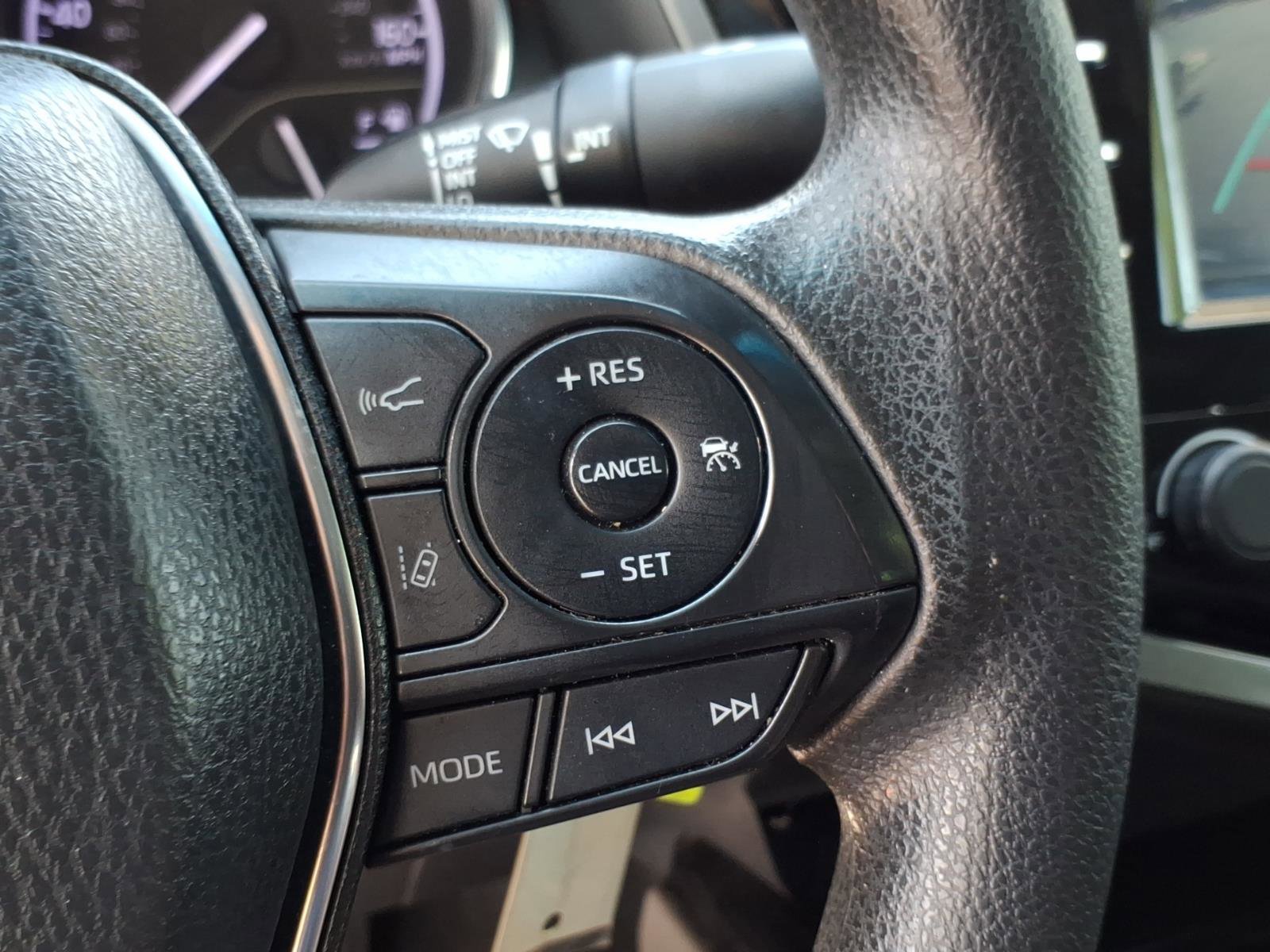 Used 2019 Toyota Camry LE w/ Carpet Mat Package FWD image 23