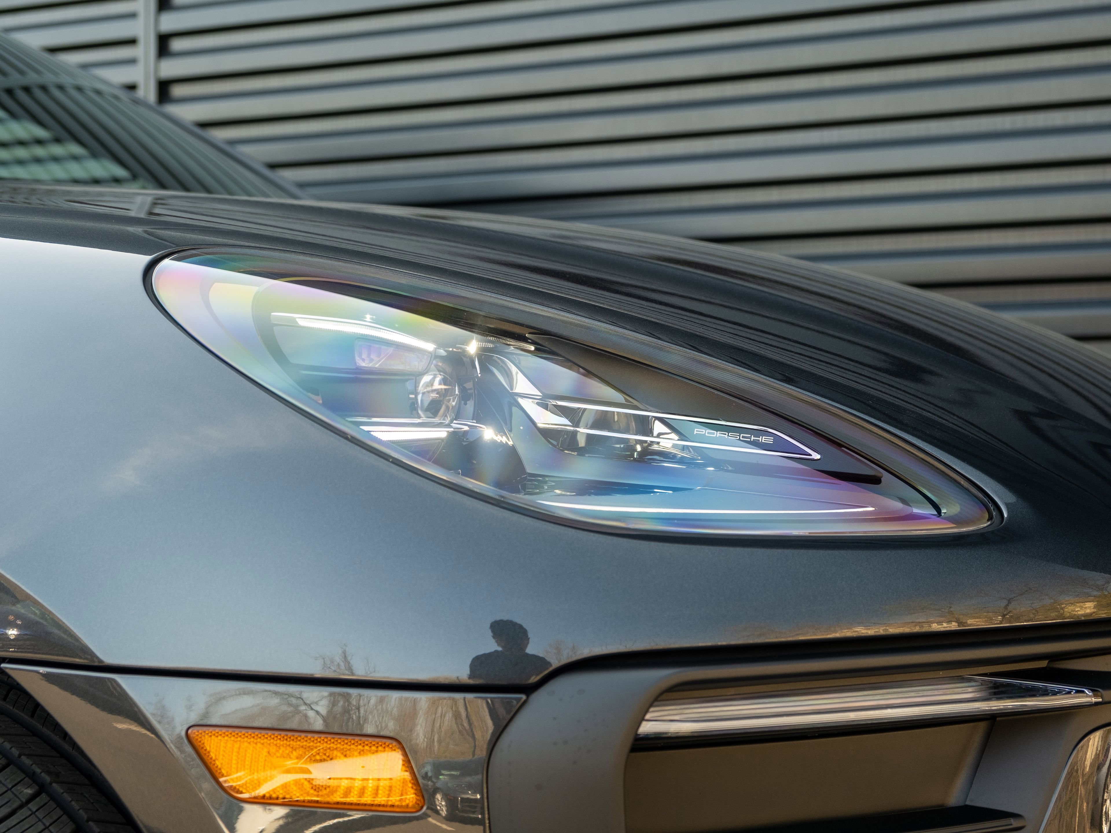 Certified 2026 Porsche Macan image 35