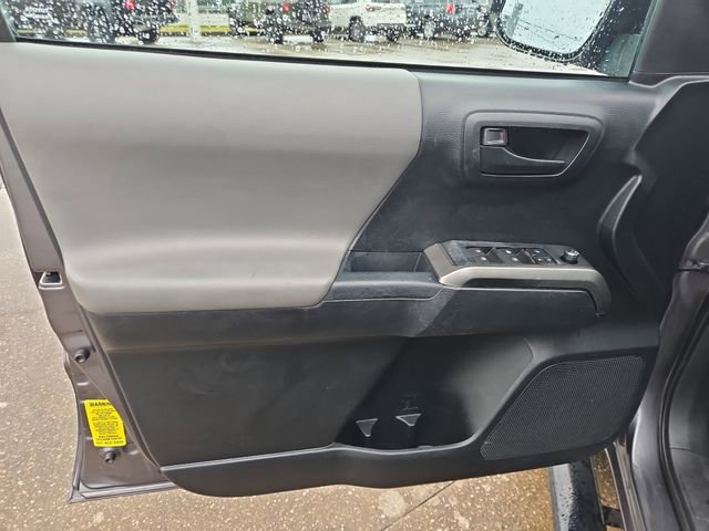 Used 2018 Toyota Tacoma SR5 image 15
