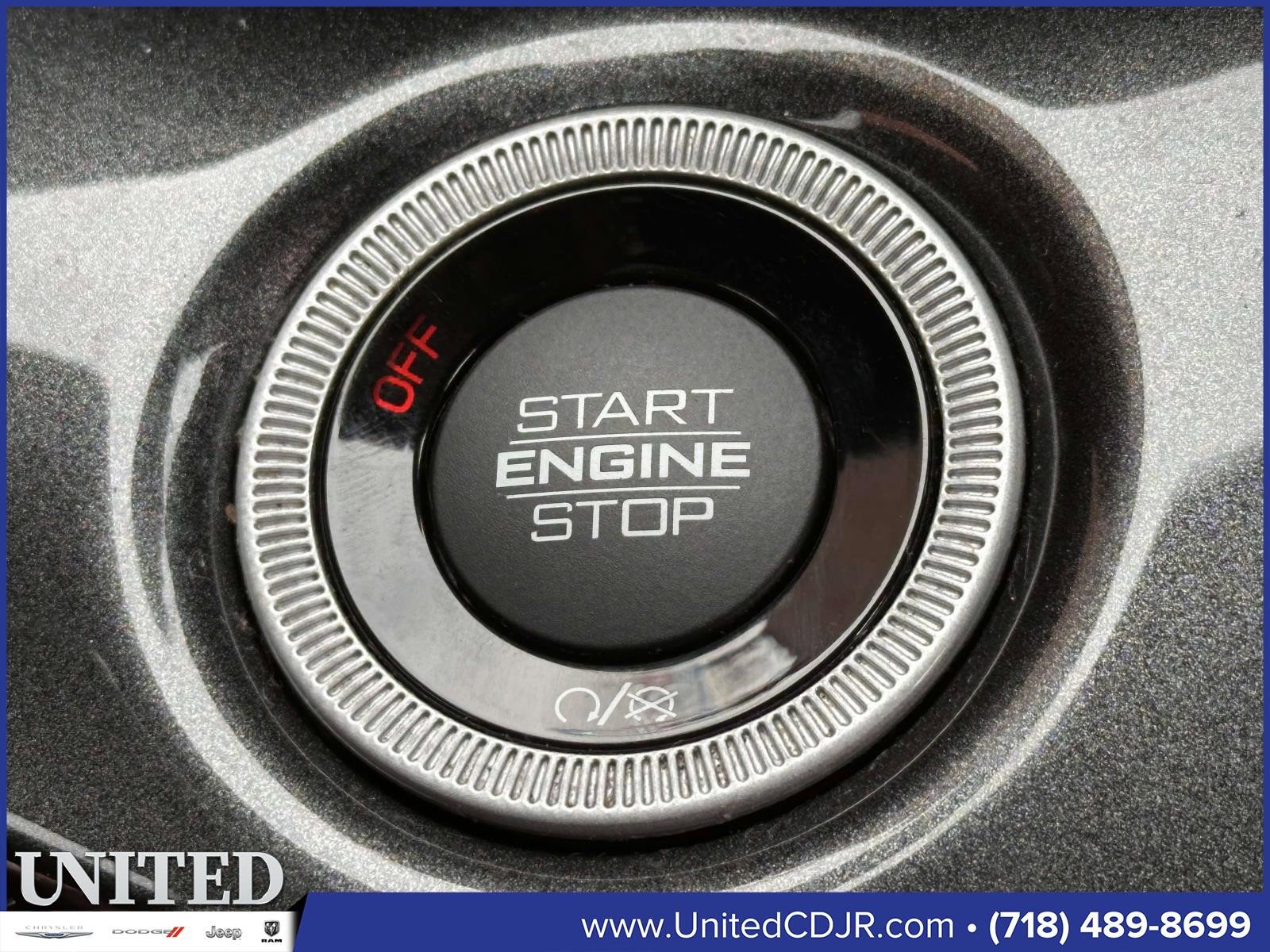 Used 2023 Jeep Grand Cherokee L Laredo image 27