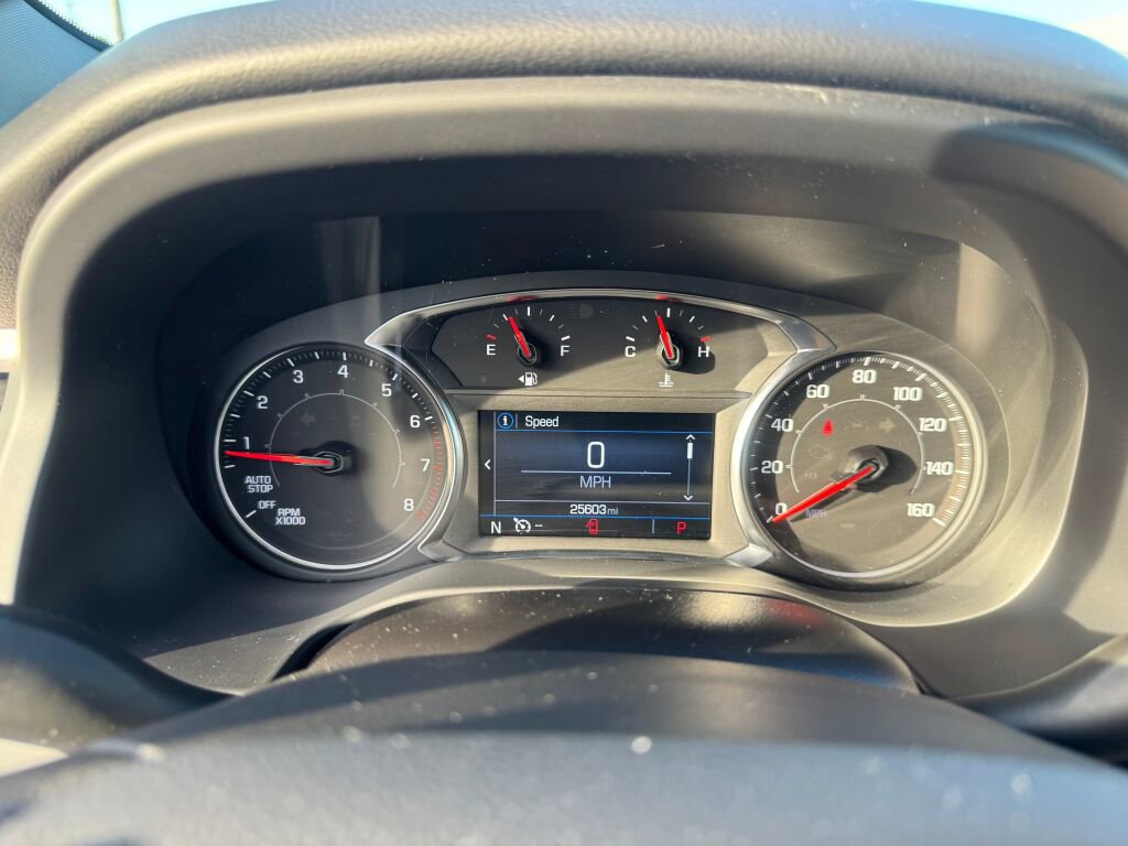 Used 2023 GMC Acadia SLE w/ Driver Convenience Package image 13