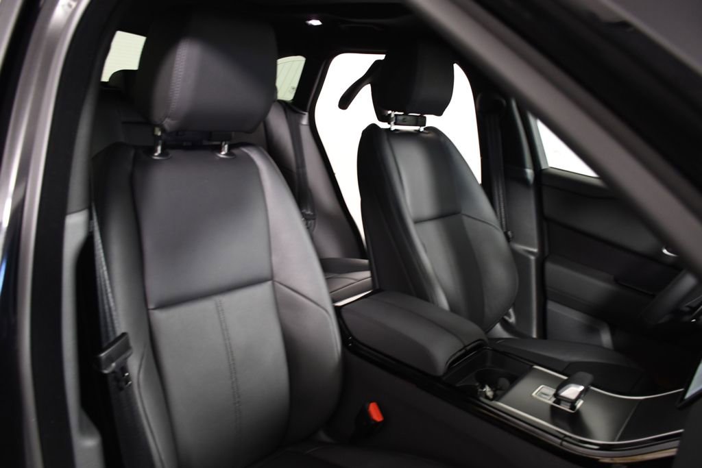 New 2026 Land Rover Range Rover Velar Dynamic SE AWD/4WD image 20