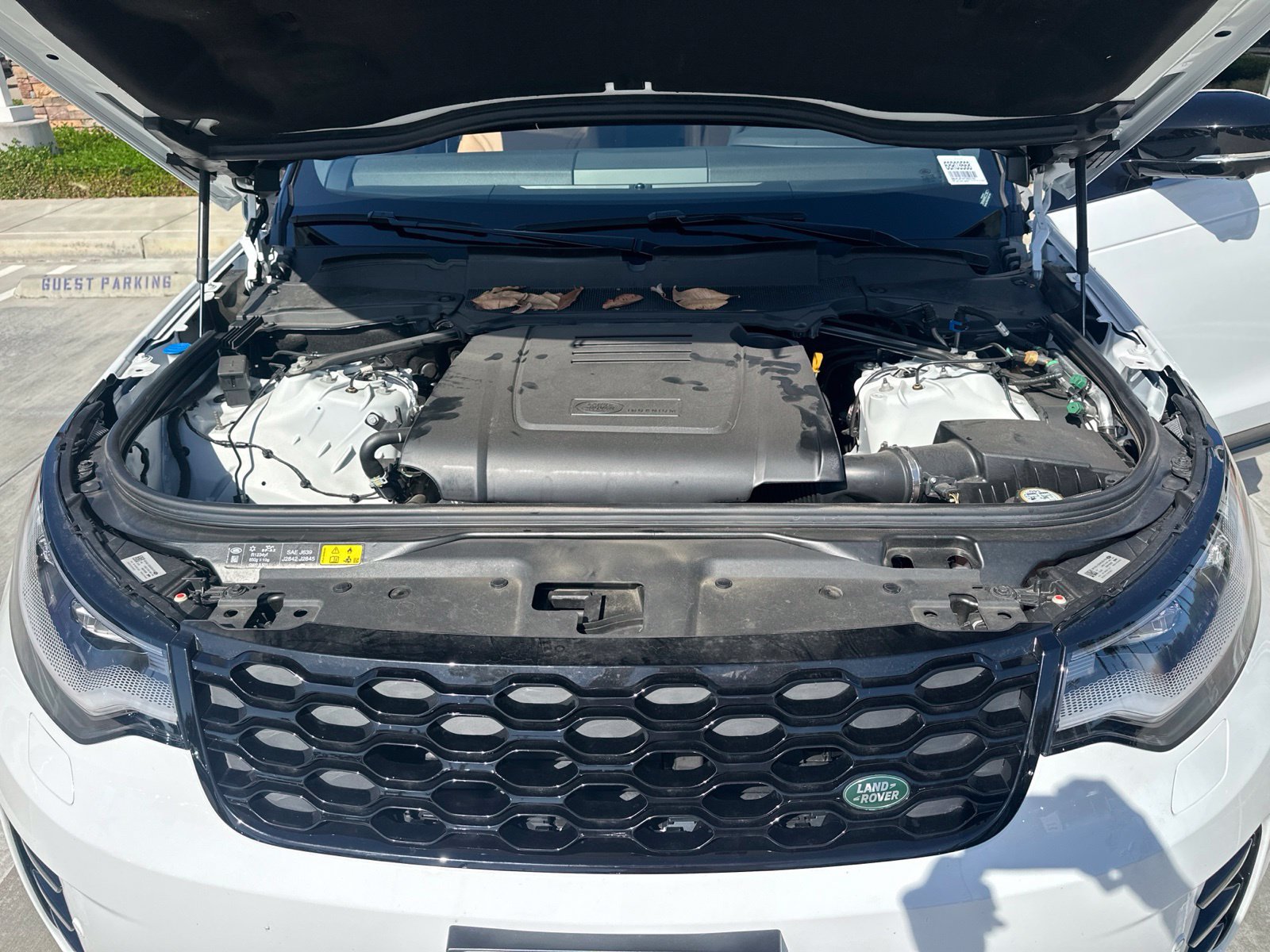 Certified 2026 Land Rover Discovery Dynamic SE AWD/4WD image 13