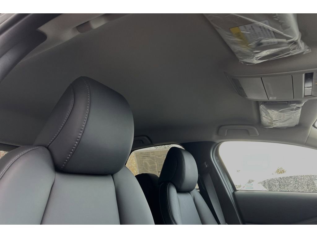 New 2025 MAZDA CX-30 AWD 2.5 S w/ Select Sport Pkg image 17