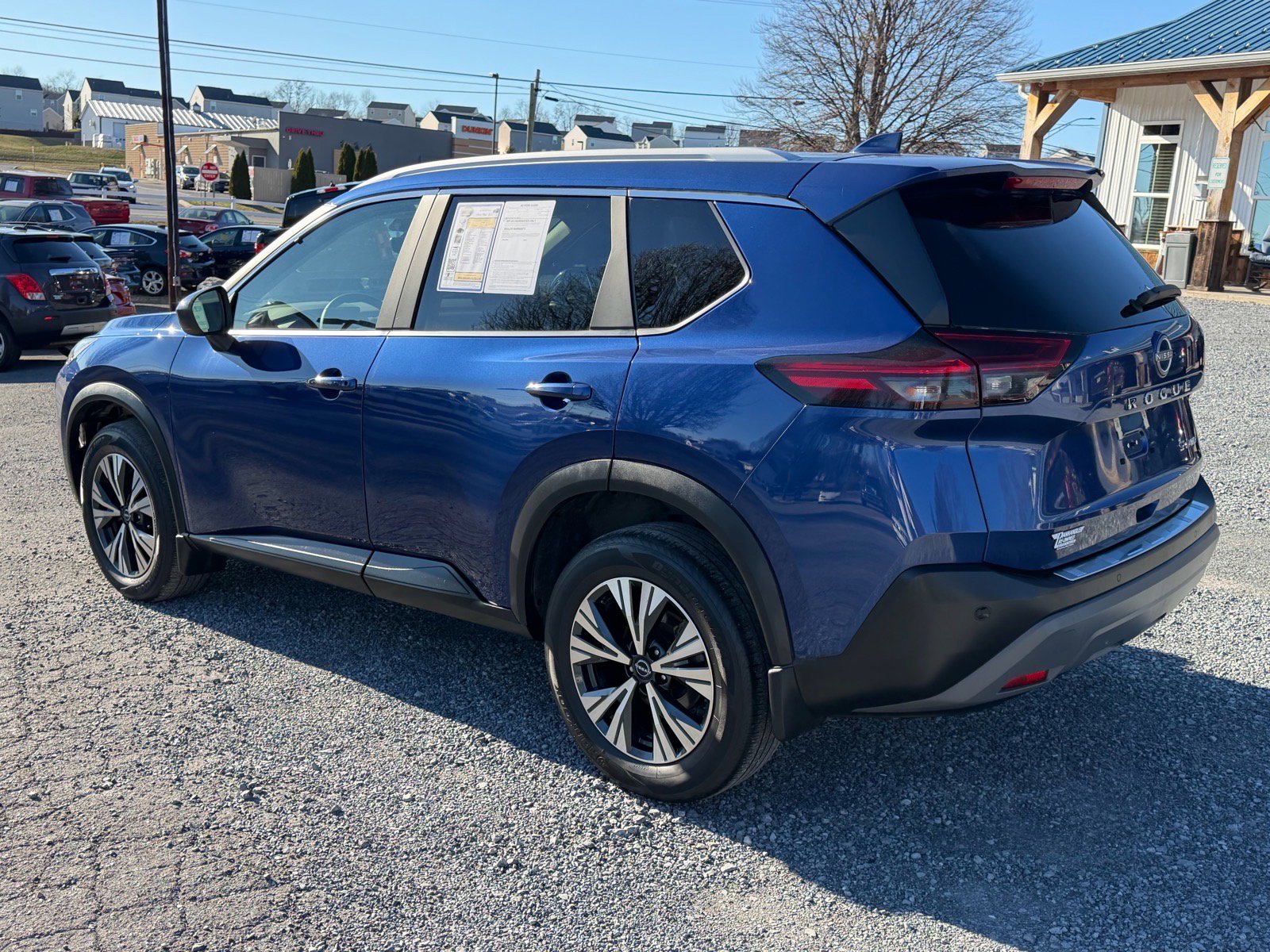 Used 2023 Nissan Rogue SV w/ SV Premium B Package image 7