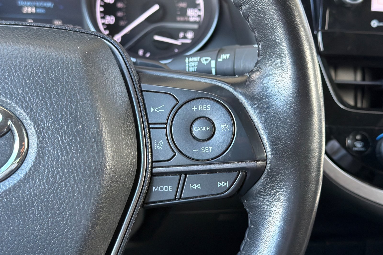 Used 2024 Toyota Camry XSE w/ Navigation Package FWD image 30