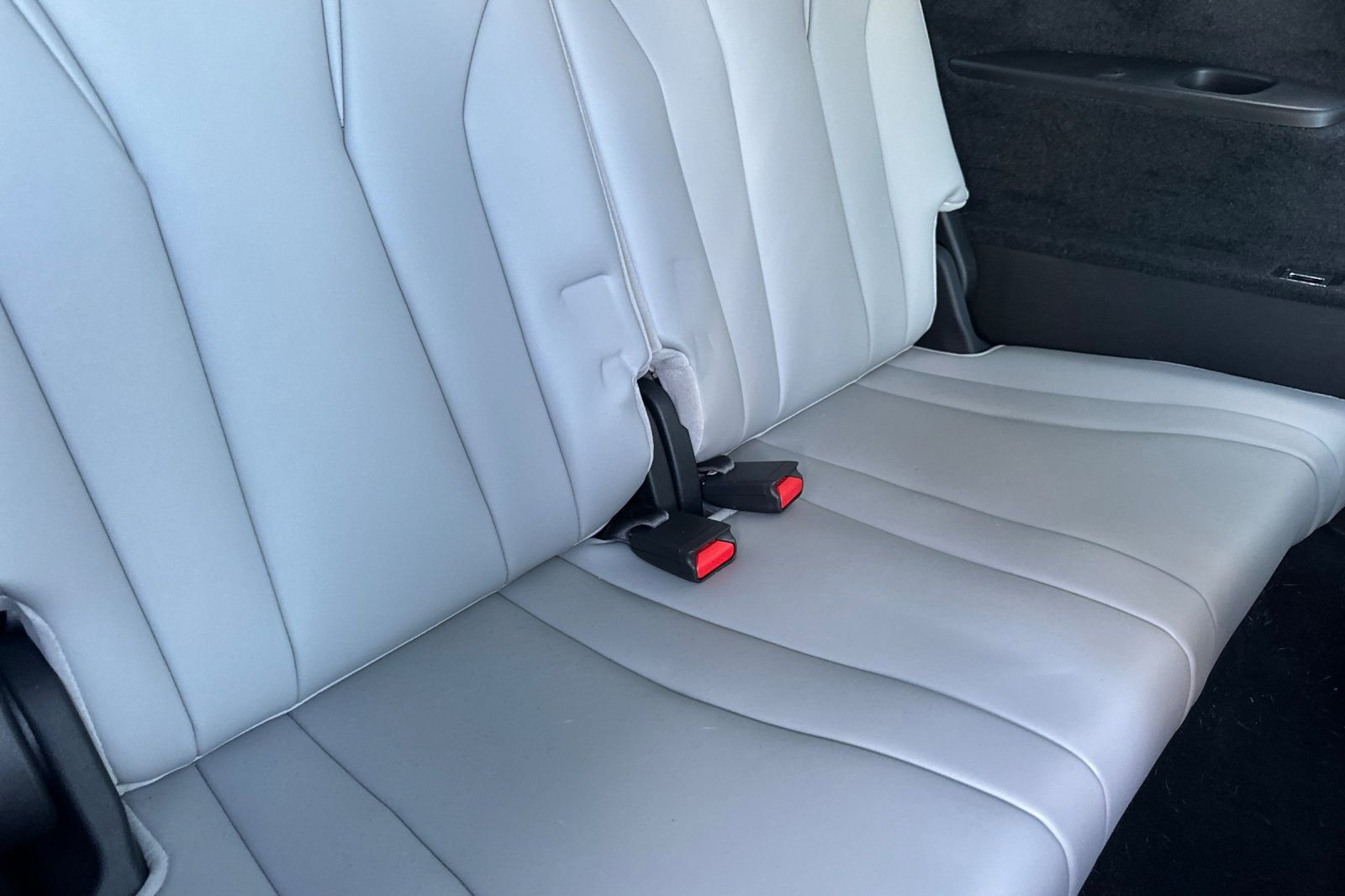Used 2023 Acura MDX SH-AWD w/ Technology Package image 16