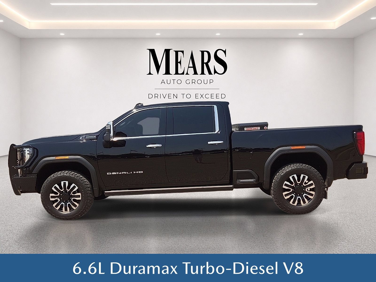 Used 2026 GMC Sierra 2500 Denali Ultimate w/ Max Trailering Package AWD/4WD image 3
