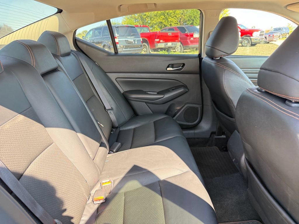 Used 2019 Nissan Altima 2.5 SR w/ SR Premium Package FWD image 41