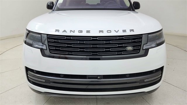 Used 2023 Land Rover Range Rover Long Wheelbase Autobiography image 8