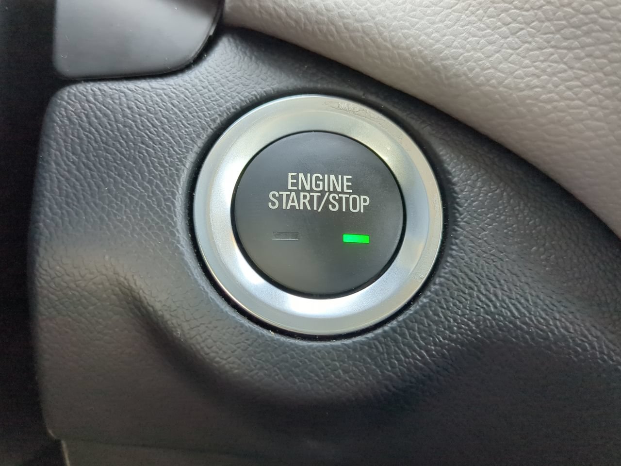 Used 2023 Chevrolet Equinox LS FWD image 28