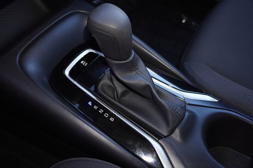 Certified 2025 Toyota Corolla LE FWD image 16