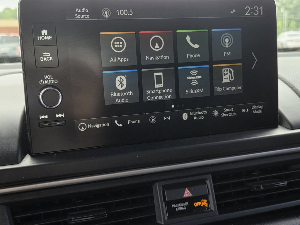 Certified 2025 Honda Pilot Touring image 10