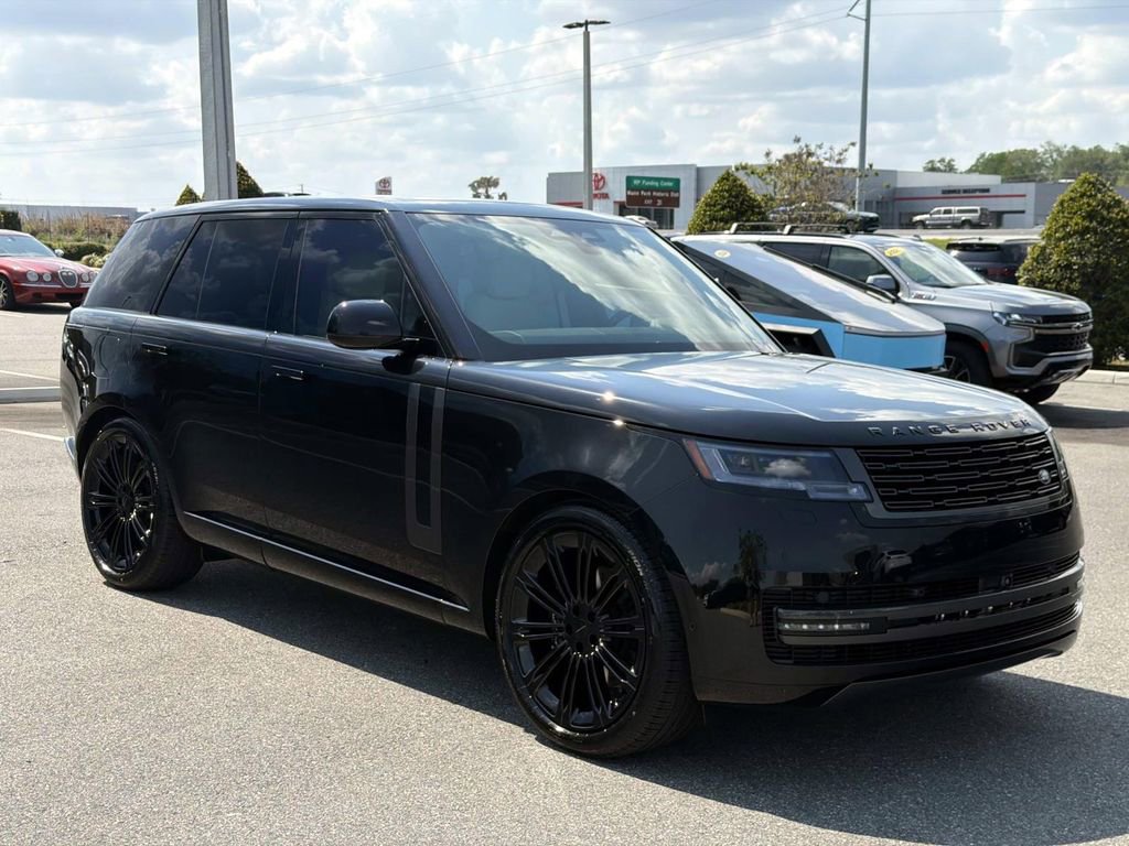 New 2026 Land Rover Range Rover SE image 7