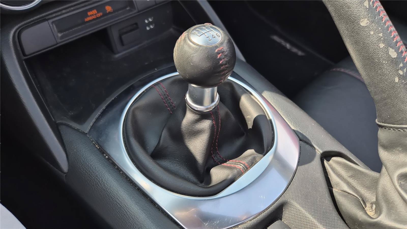 Used 2016 MAZDA MX-5 Miata Grand Touring RWD image 17
