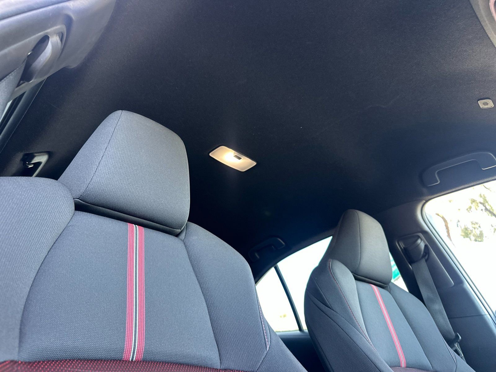 Used 2025 Toyota Corolla SE image 15