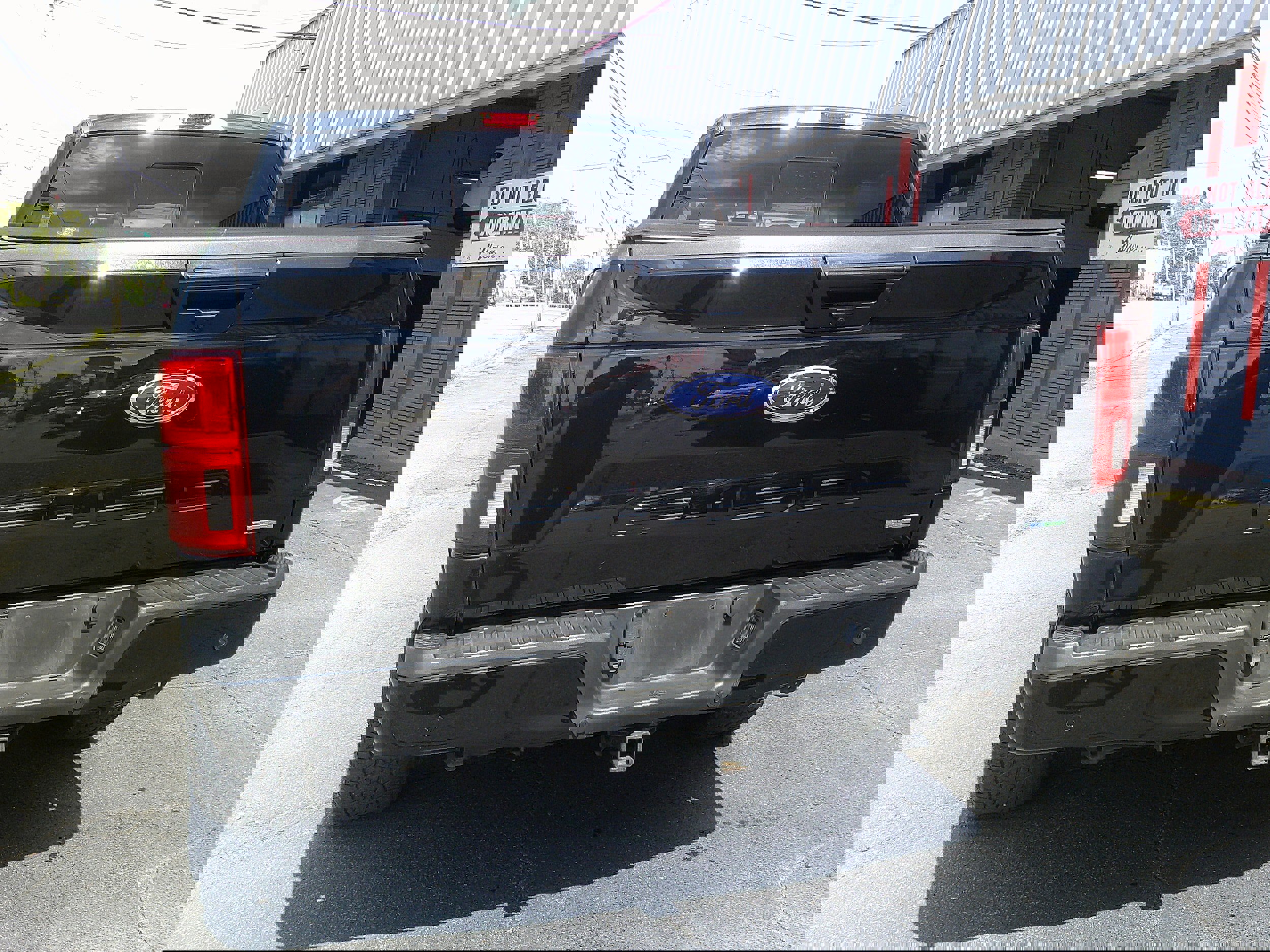 Used 2019 Ford F150 Lariat w/ Equipment Group 502A Luxury image 5