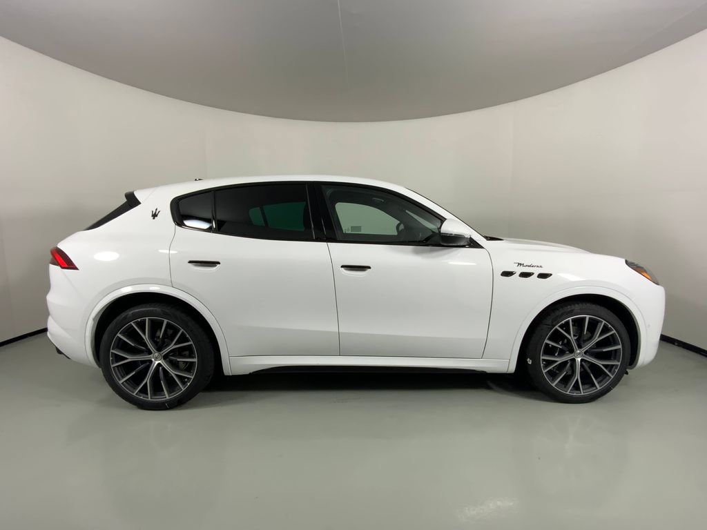 New 2026 Maserati Grecale Modena AWD/4WD image 3