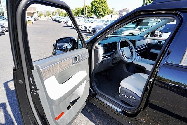 Used 2025 Hyundai Santa Fe Calligraphy image 42