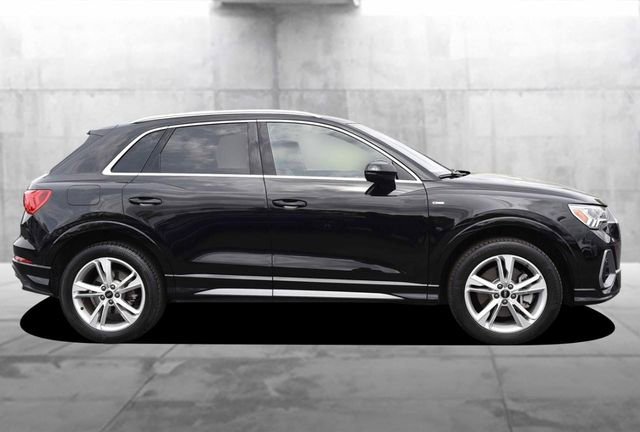 Used 2023 Audi Q3 2.0T Premium Plus w/ Premium Plus Package AWD/4WD image 5