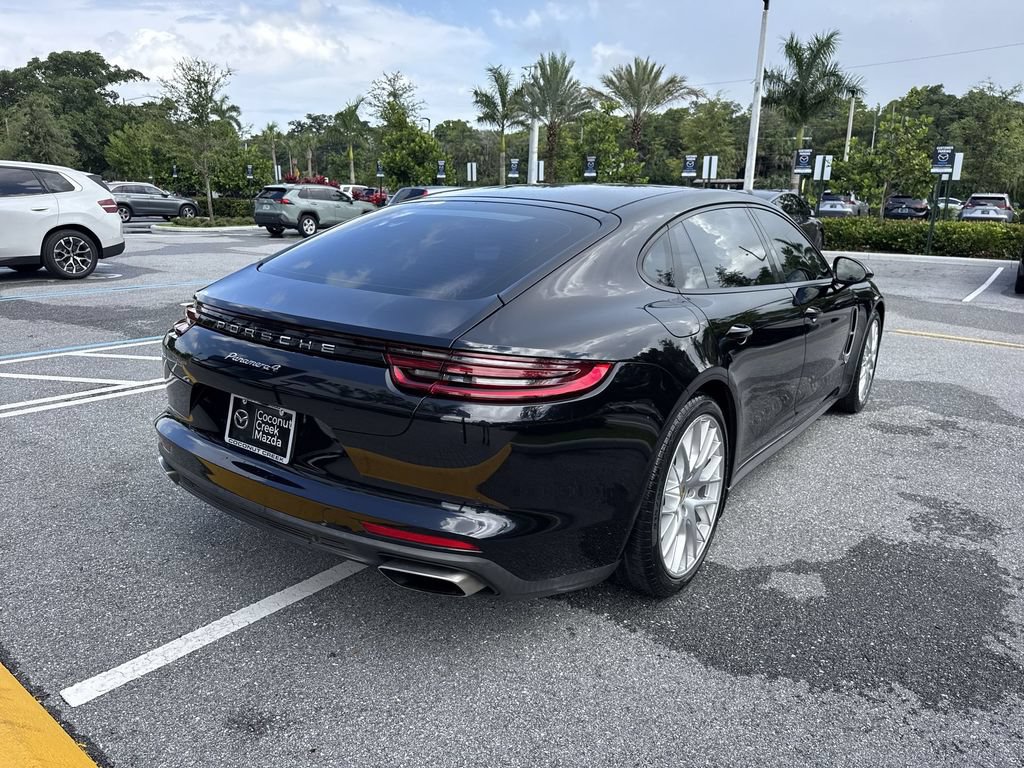 Used 2018 Porsche Panamera 4 Executive AWD/4WD image 3